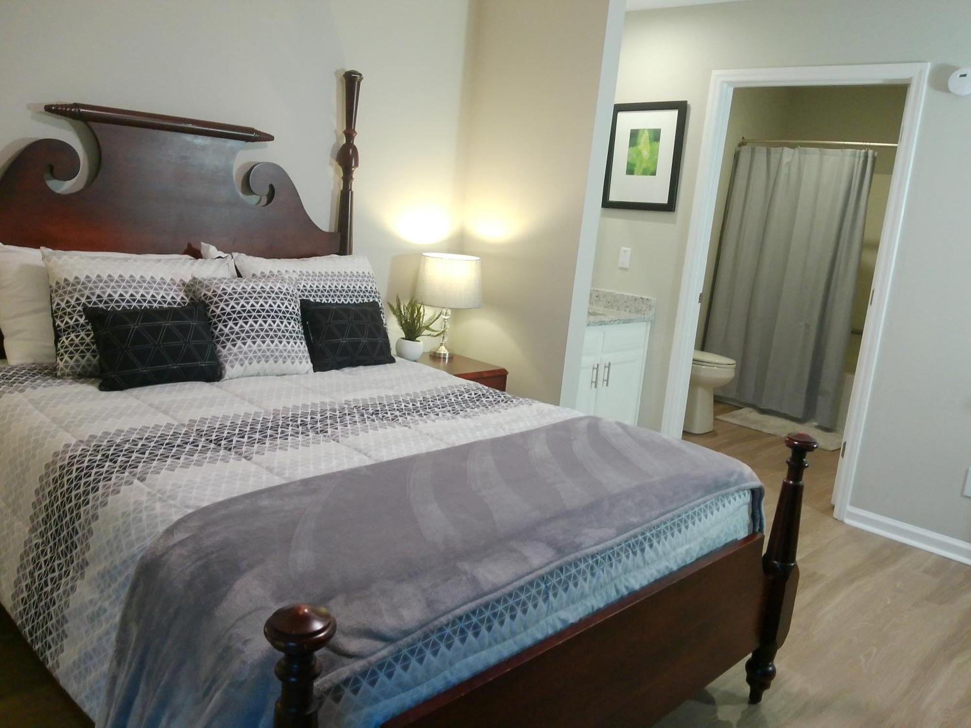 Apartment 415 - Peaceful Family Oasis - Recharge & Enjoy